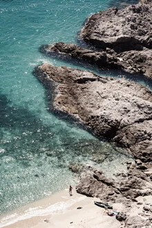 Turquoise water at the rocky coast of Calabria