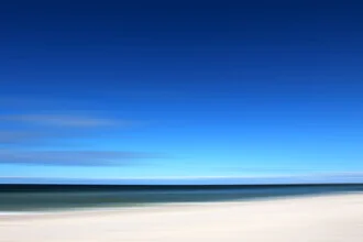 Fotokunst von Steffi Louis: sanfte Meereslandschaft mit Himmel und Sand