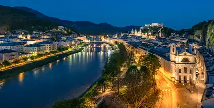 Photo art by Achim Thomae: illuminated Salzburg old town at night
