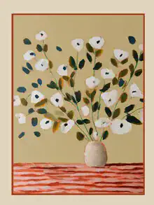 Illustration von Branka Kodžoman: zarte weiße Blumen in einer Vase, ruhige Atmosphäre.