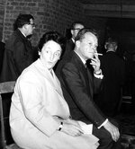 Luise Albertz mit Willy Brandt in der im Bau befindlichen Stadthalle, die heute ihren Namen trägt