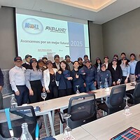 Foto grupal evento fairland en la ciudad de bogotá