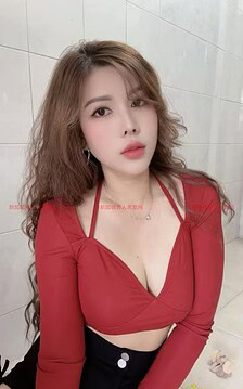 Singapore Escort Lisa Profile Image