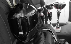 Premier čelada in pokali