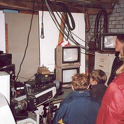 2002h
