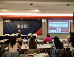 Participación en el Encuentro Anual del Programa Mujeres en Dificultad Social y Servicio ATENPRO 2025, Cruz Roja Española - Madrid