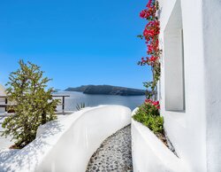 Santorini's Path Santorini's Path