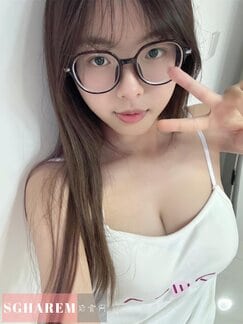 BaoBao-宝宝 【2137】 Profile Thumbnail Image