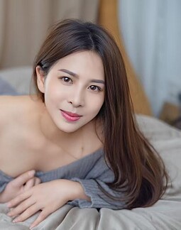 LiLi-丽丽 【2252】 Profile Thumbnail Image