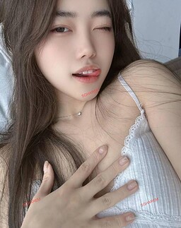 YeZi-叶子 【2483】 Profile Thumbnail Image