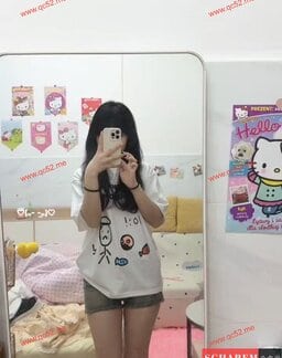 XiaoYao-小媱 【2851】 Profile Thumbnail Image