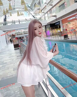 YeZi-叶子 【2939】 Profile Thumbnail Image