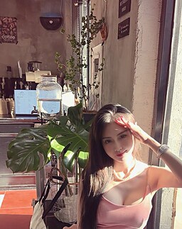 HongHong-红红 【2999】 Profile Thumbnail Image