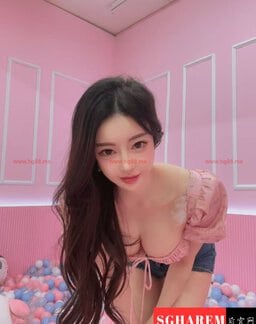 BaiHe-百合 【3106】 Profile Thumbnail Image