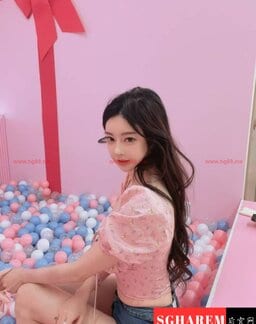 BaiHe-百合 【3106】 Profile Thumbnail Image