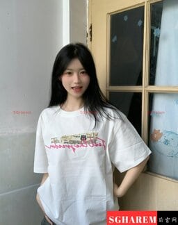 XiaoYu-小雨 【3208】 Profile Thumbnail Image