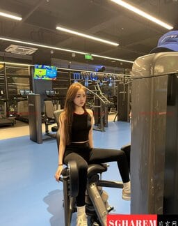 Yiyi-依依 【3290】 Profile Thumbnail Image