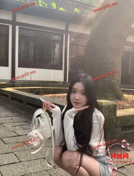 WenWen-文文 Thumbnail Image