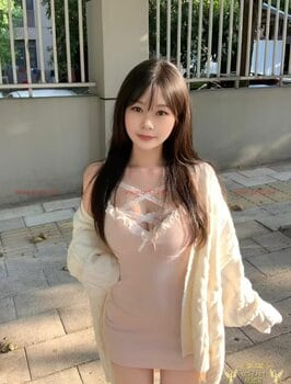 Xin Xin-欣欣 Thumbnail Image