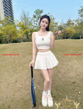 Qiqi-七七 Thumbnail Image