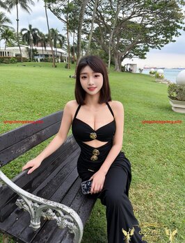 Lucy-露茜 Thumbnail Image