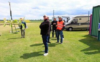 Der Flugleiter hat alles im Blick