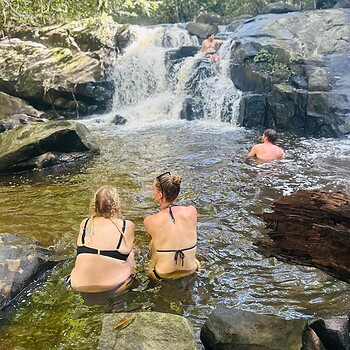 Photo people waterfall swimming 2026 05