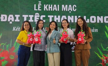 Ms. Ngoc Hoan @ Dragon Fruit Gala