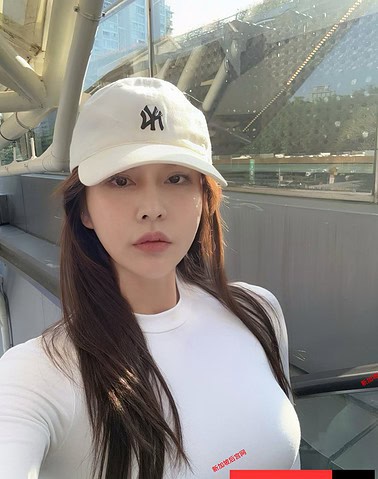 HongHong-红红 【2999】 Singapore (SG) Largest Escort Directory | No.1 SG Escort Service | SG Escort | 新加坡伴游 | 新加坡外围