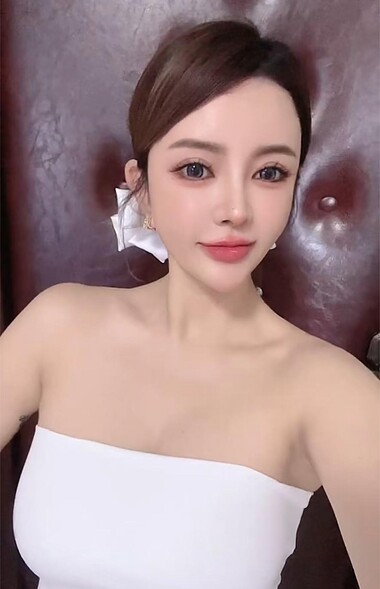 Featured Escort Girls