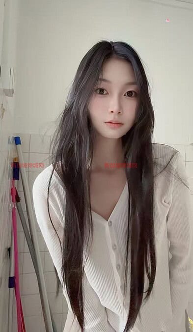新加坡倾城网 QingChengWang | Luoluo-落落 escort thumbnail image