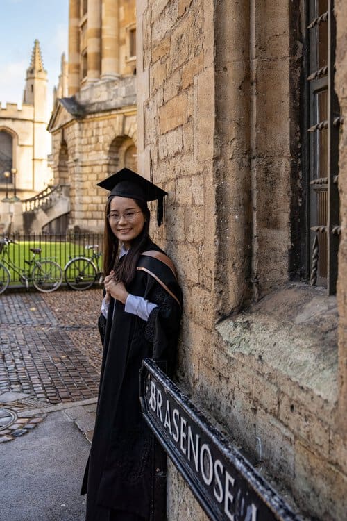 Oxford Graduation Photographer - Matthew Ellacott Photography