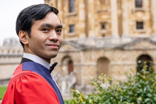 Oxford Graduation Photographer - Matthew Ellacott Photography