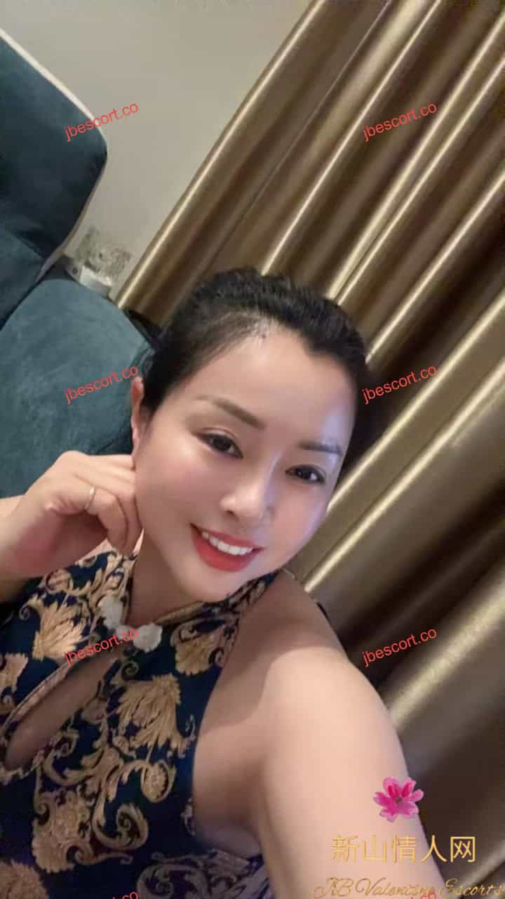 JB Escort Thumbnail Image-4