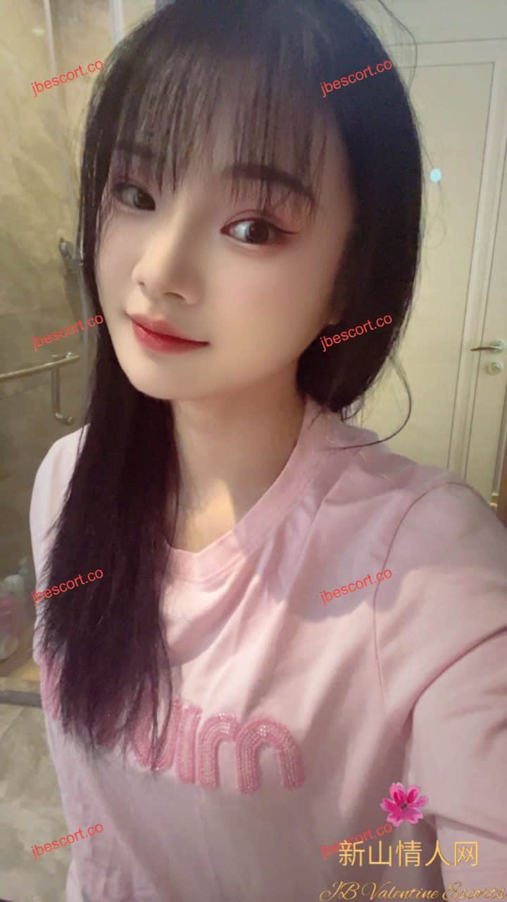 JB Escort Thumbnail Image-3