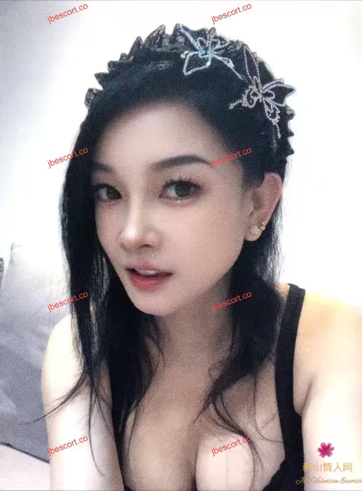 JB Escort Thumbnail Image-1