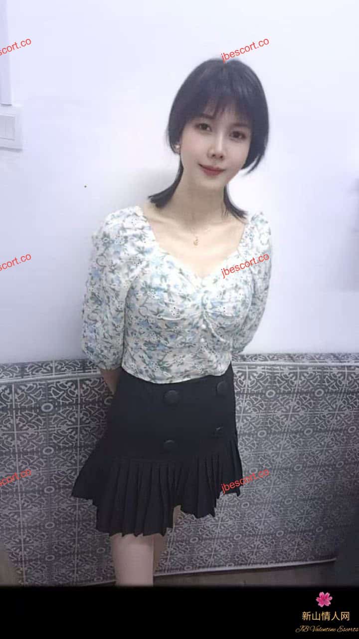 JB Escort Thumbnail Image-3