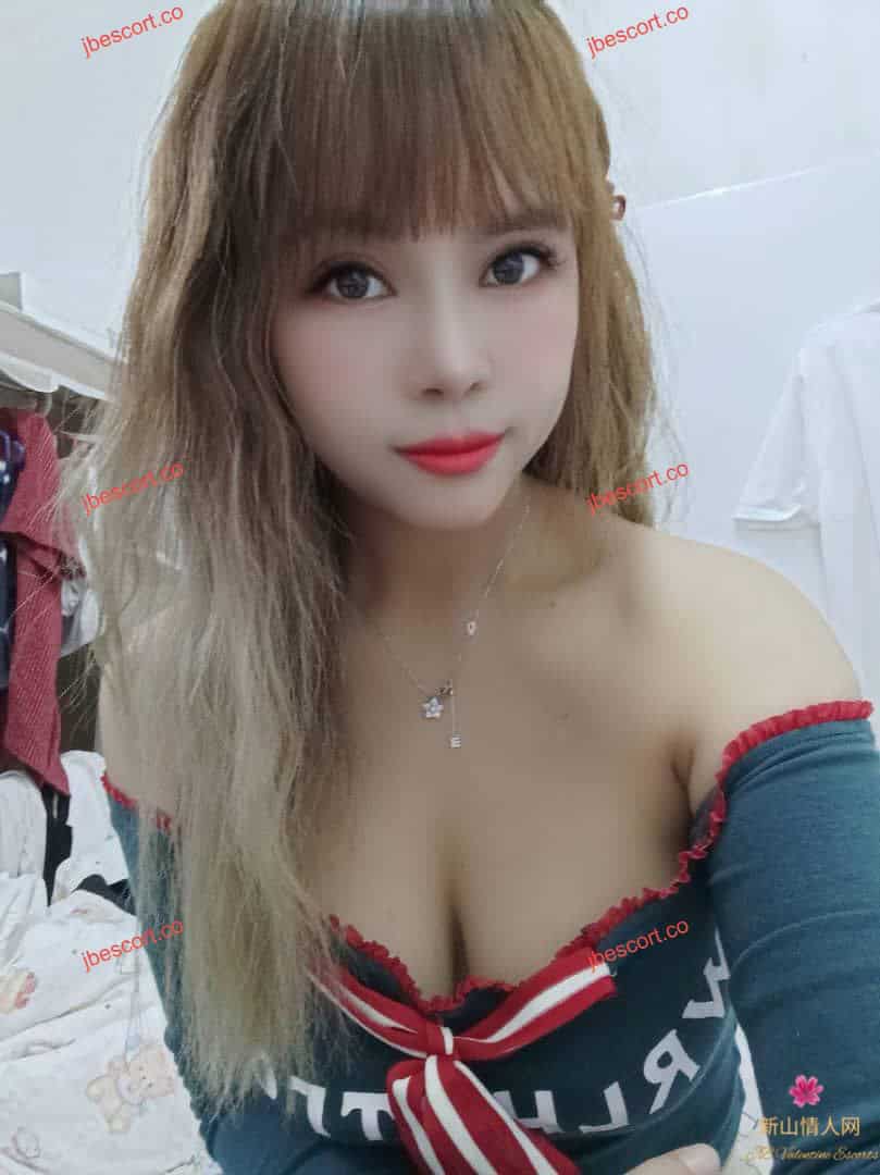 JB Escort Thumbnail Image-4