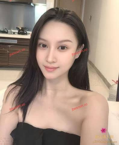 JB Escort Thumbnail Image-3