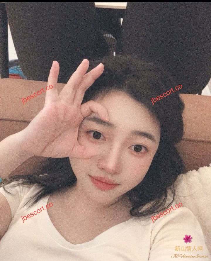JB Escort Thumbnail Image-4