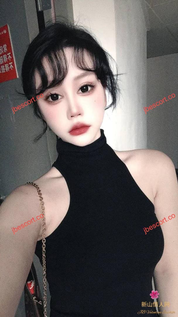 JB Escort Thumbnail Image-3