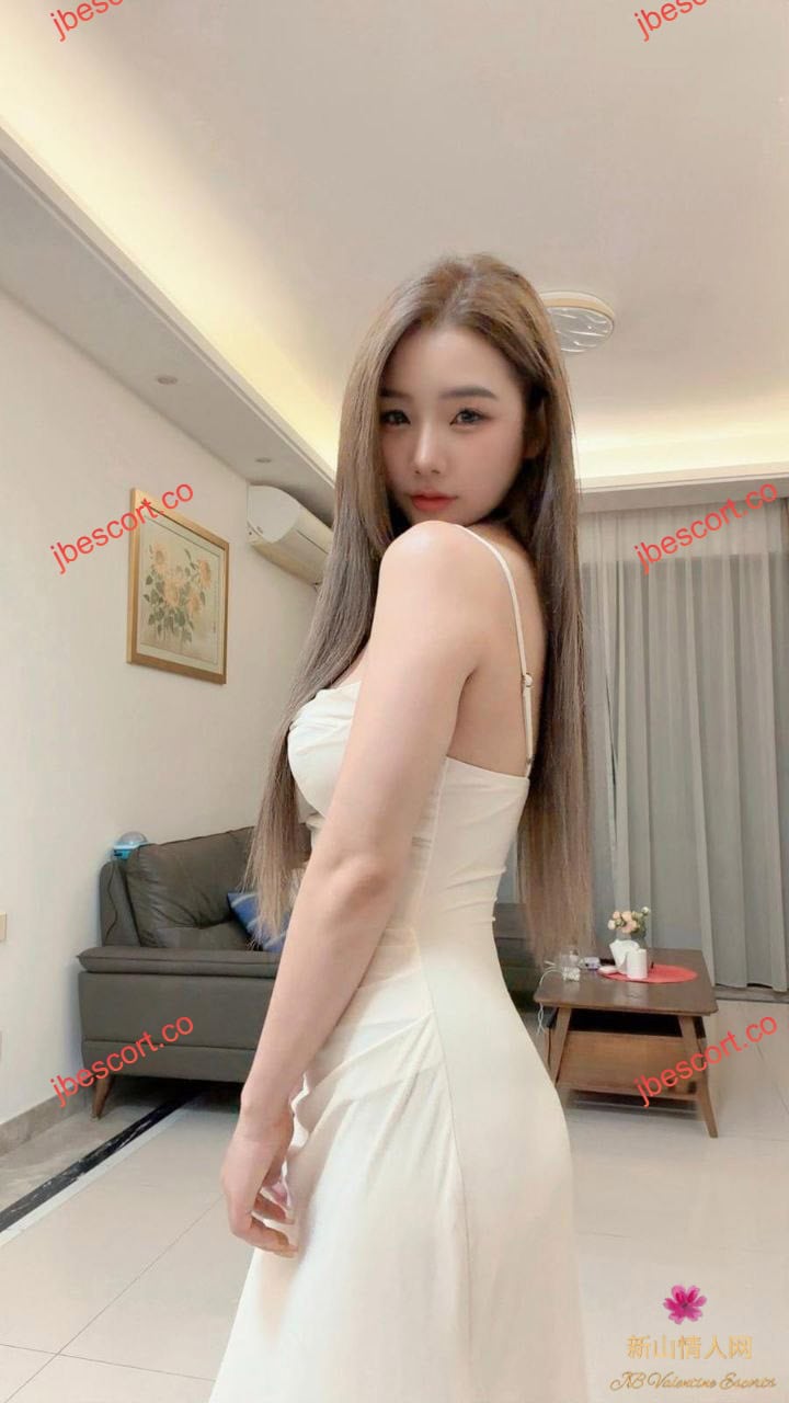 Escort Thumbnail Image-6