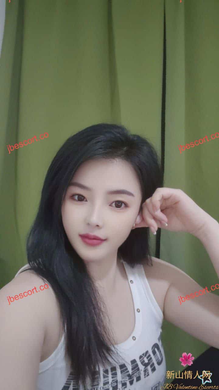 JB Escort Thumbnail Image-4