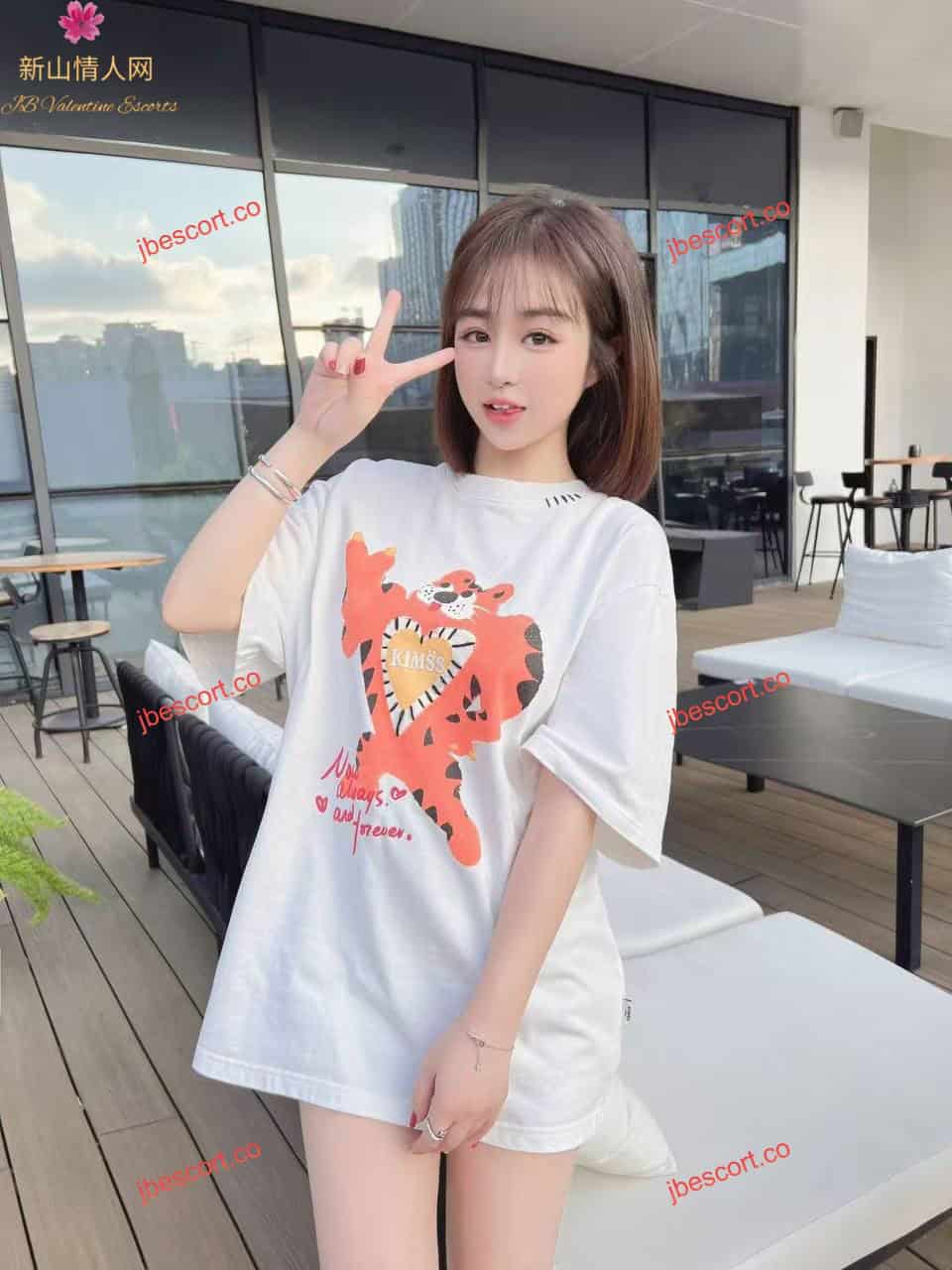 JB Escort Thumbnail Image-3