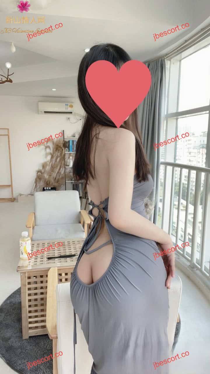 JB Escort Thumbnail Image-5