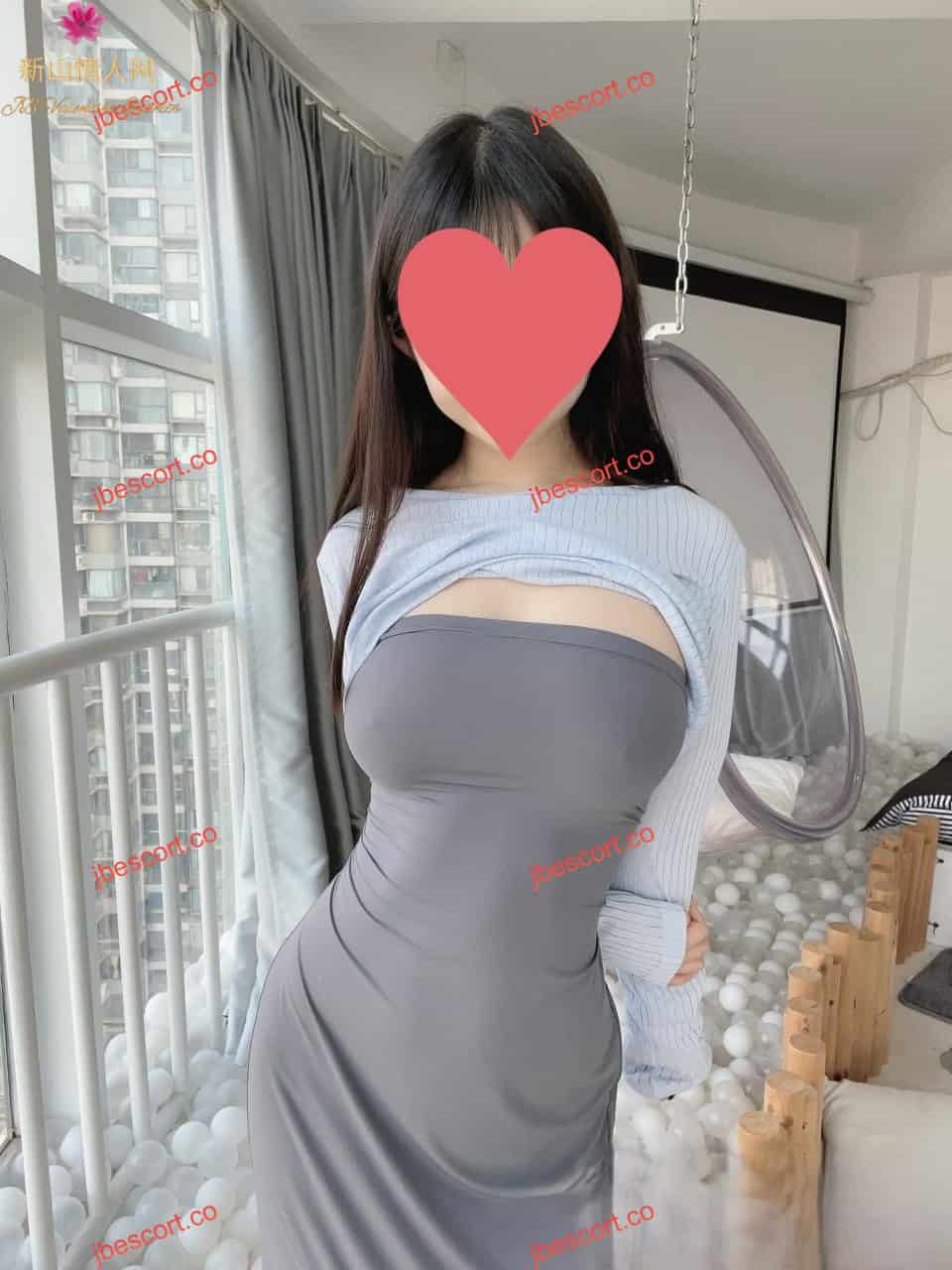 JB Escort Thumbnail Image-3