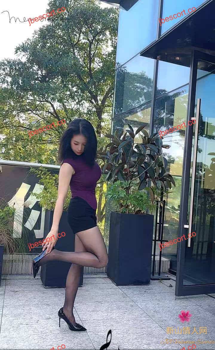 JB Escort Thumbnail Image-1