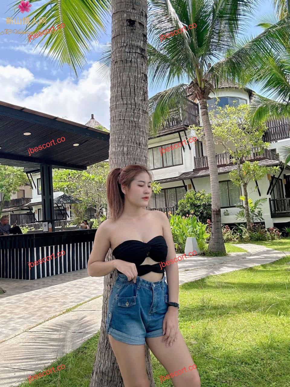 JB Escort Thumbnail Image-1
