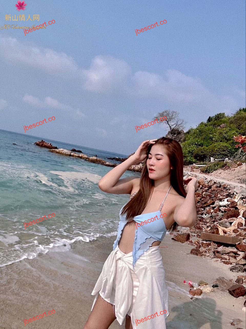 JB Escort Thumbnail Image-5