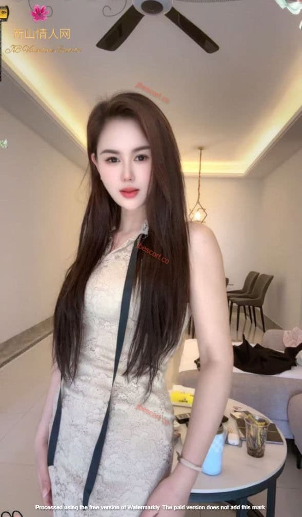 Escort Thumbnail Image-7